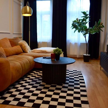 Charmanter Altbau In Schleussig Mit Balkon Lipsk Zewnętrze zdjęcie
